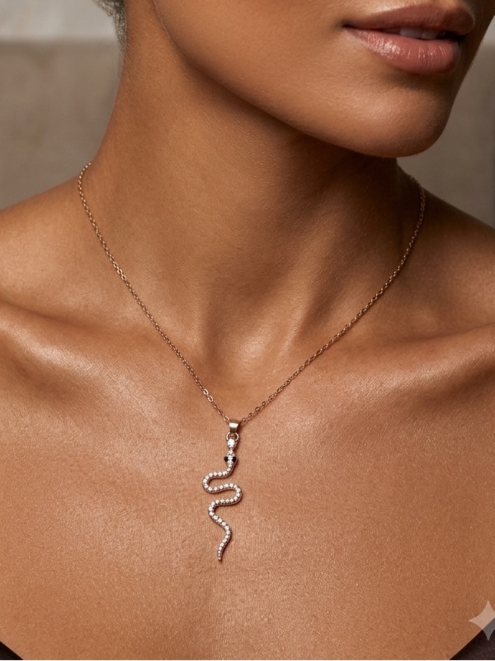 Gold Tone Minimalist Serpentine Pendant Necklace
